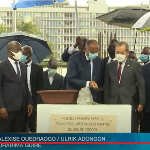 Côte d’Ivoire / Le Premier ministre lance la construction du pôle gynéco-obstétrique et pédiatrique du CHU de Cocody.