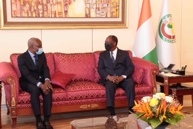 Entretien du Président de la République, S.E.M. Alassane OUATTARA, avec M. Gilbert HOUNGBO (FIDA).