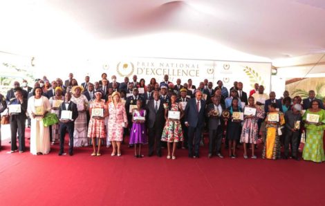 Le Chef de l’Etat a présidé la cérémonie de remise des Prix d’Excellence.