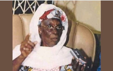 30 novembre 2005 – 30 novembre 2021 : cela fait 16 ans qu&rsquo;elle nous a quitté et qu&rsquo;elle veille sur ceux ou celles qui lui sont chers.