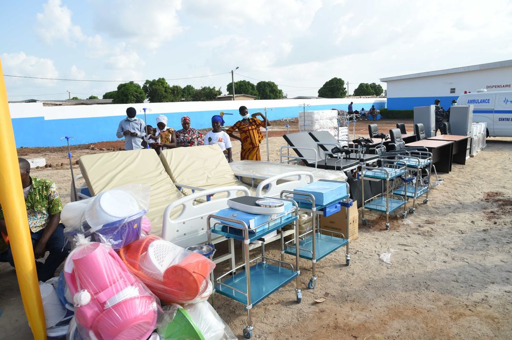 Remise de dons au centre de santé_Ferke_DFO_28102021_RCI_CIV_11