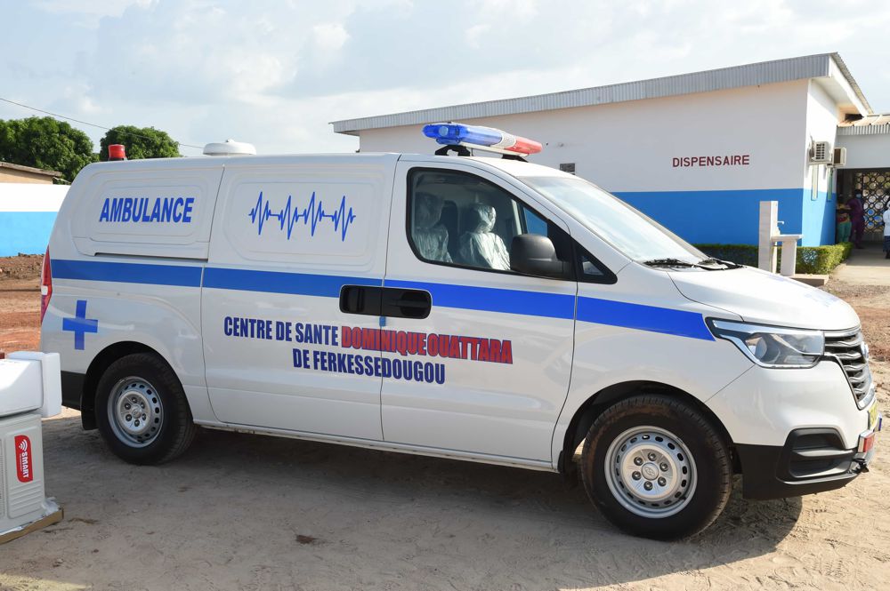 Remise de dons au centre de santé_Ferke_DFO_28102021_RCI_CIV_13