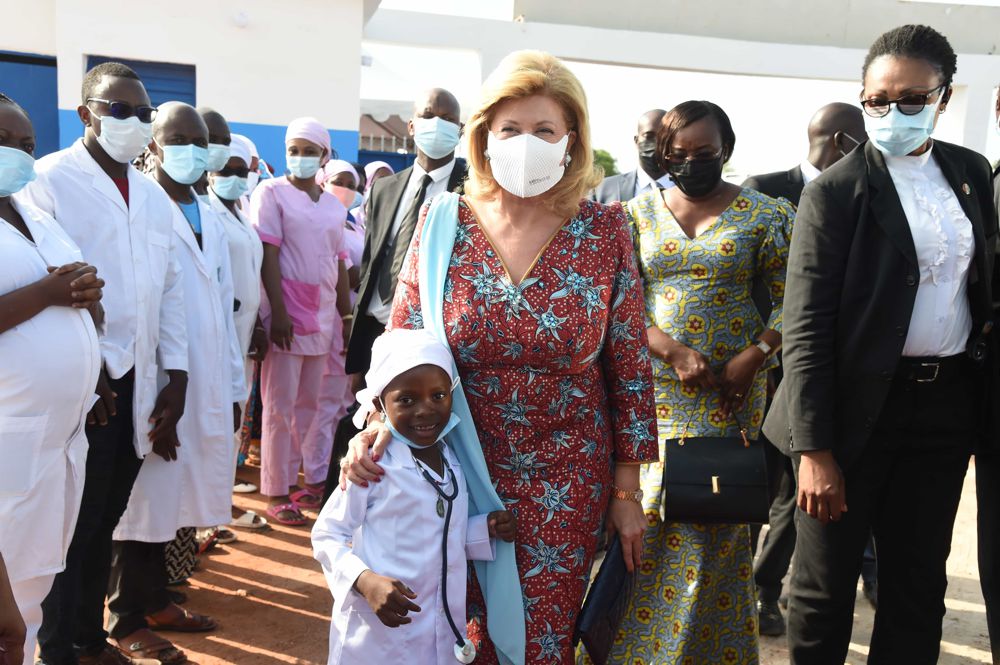 Remise de dons au centre de santé_Ferke_DFO_28102021_RCI_CIV_5