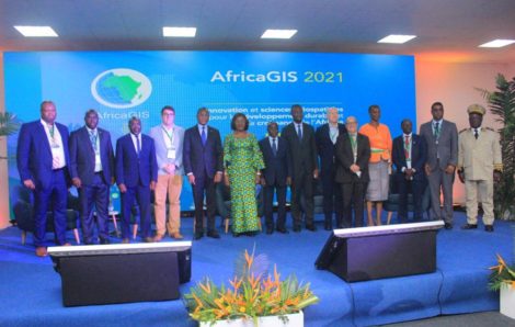 Sciences géospatiales : près de 500 experts réunis à Abidjan pour l’AfricaGis 2021.