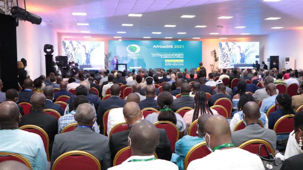Sciences géospatiales_AfricaGIS 2021_Conference_Abidjan_Kaba_Niale_RCI_CIV_5