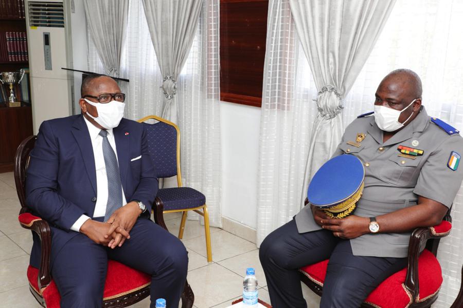 Tournée_maîtrise_processus_électorale_CEI_Kuibiert_Ecole_Gendarmerie_23112021_RCI_CIV_2