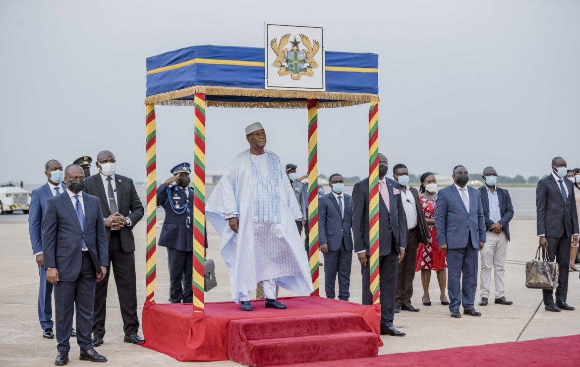 Arrivée du Président de la République, S.E.M. Alassane OUATTARA, à Accra (Ghana) 08/01/2022.