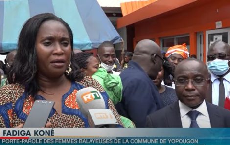 Salubrité : Plus de 2000 balayeuses de Yopougon soulagées par un geste posé par Alassane Ouattara en leur faveur.