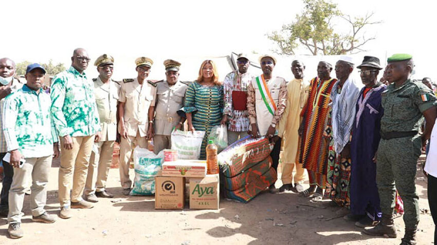 Situation humanitaire dans le nord-est de la Situation humanitaire dans le nord-est de la Côte d’Ivoire : le gouvernement soutient les populations de Tougbô à hauteur de plus de 50 millions de FCFA.