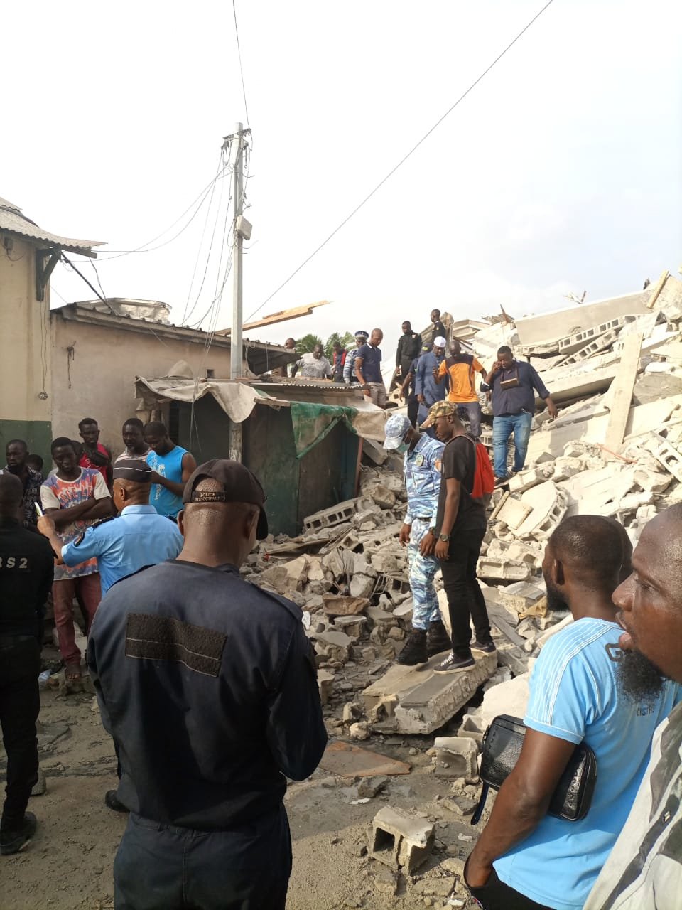 Effondrement_Immeuble_R+7_Treichville_27022022_R+7_RCI_CIV_4