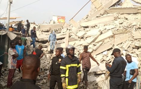 Effondrement d’un immeuble à Treichville : Au moins 7 morts et de nombreux blessés.