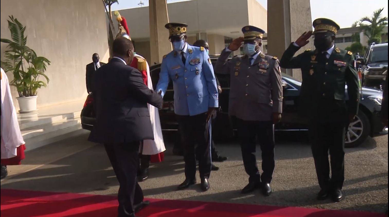 Hausse_prix_Prado_Retour_Missions_exterieures_22022022_RCI_CIV_9