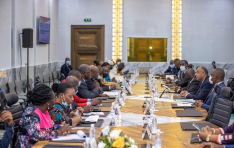 Cherté de la vie : le Premier ministre Patrick Achi rencontre les associations des consommateurs, ce jeudi.