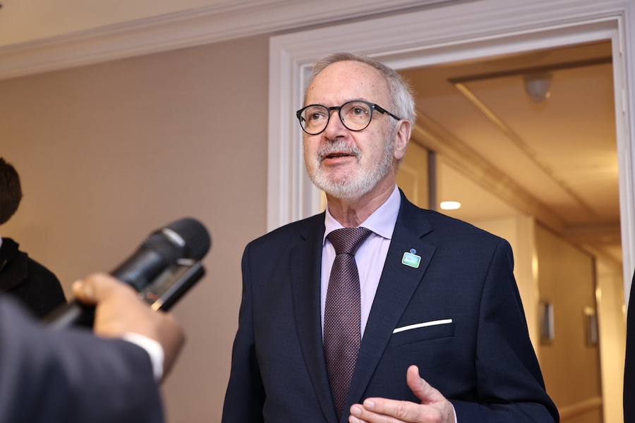 entretien-du-president-de-la-republique-avec-le-president-de-la-banque-euro_oezsbjvjoop