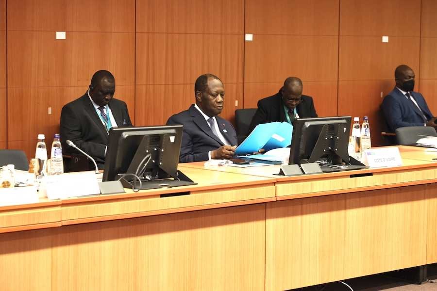 table-ronde-sur-l-agriculture-et-le-developpement-durable-dans-le-cadre-du-_b1hdnp8rpgg