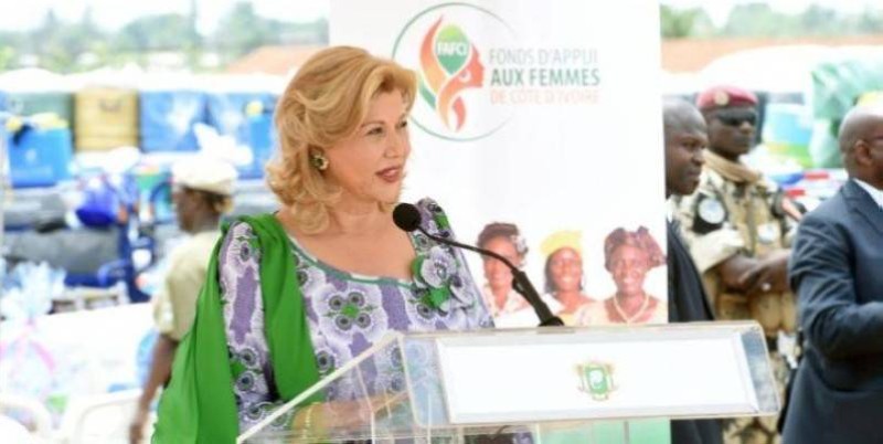 JIF: La Première dame, Dominique Ouattara, va communier avec les femmes aujourd’hui.