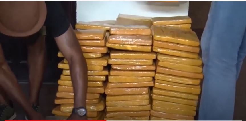 Saisie_douanes_Ivoiriennes_500kgs_Cannabis_Port-Bouet_Koumassi_2022_RCI_CIV_5