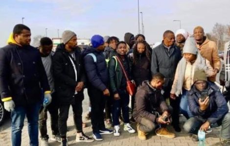 Ukraine : Le Général Philippe Mangou organise le rapatriement de plusieurs Africains bloqués à la frontière polonaise.