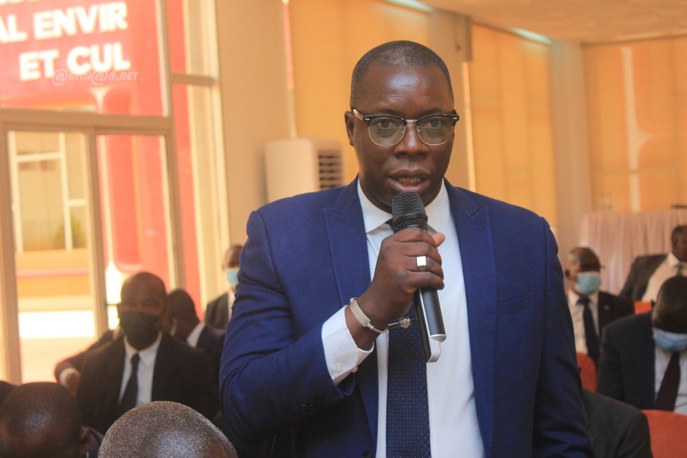 session-d-information-et-d-echange-d-experiences-de-la-direction-generale-d_y4owj4aj7la