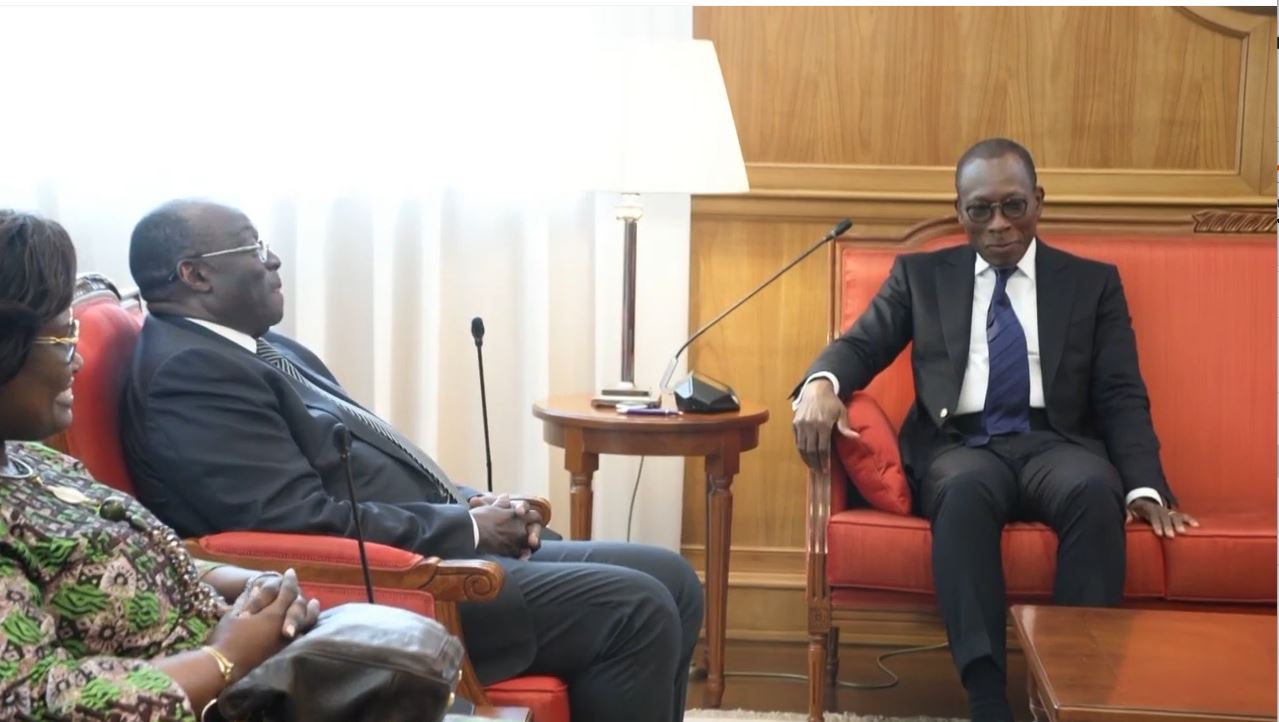 Gnassingbe_Tiémoko Meyliet Koné fait Grand Officier de l’Ordre du Mono_7