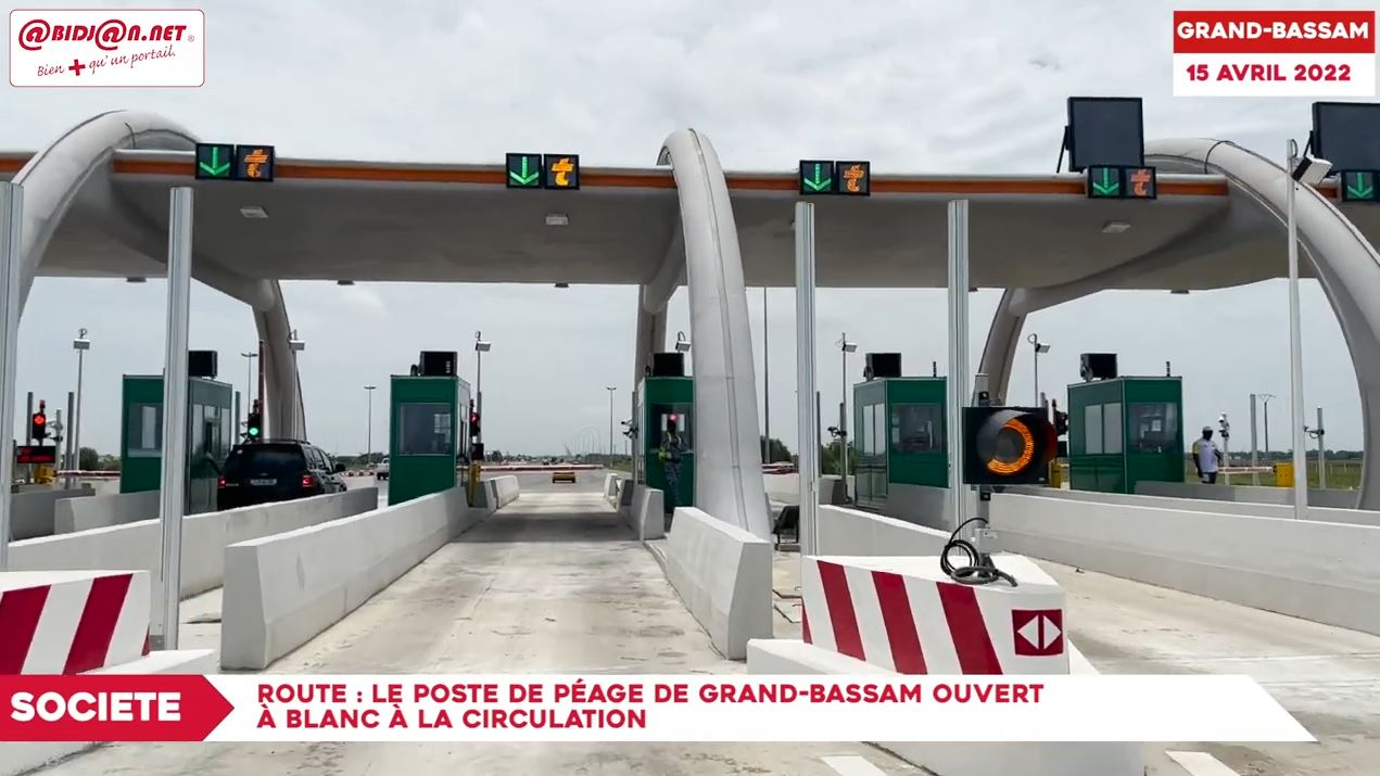 Poste_peage_Grand_Bassam_ouvert_blanc_7