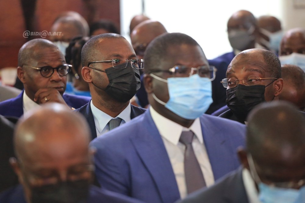 prestation-de-serment-du-nouveau-vice-president-de-la-republique-de-cote-di_ar95usj9yd4