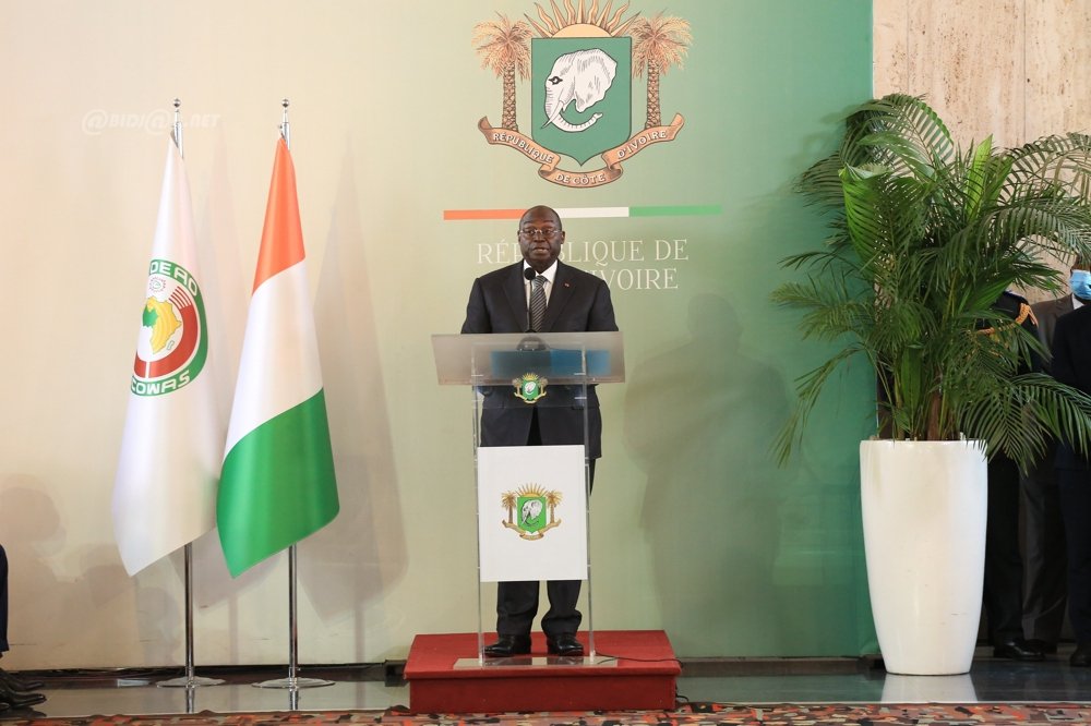 prestation-de-serment-du-nouveau-vice-president-de-la-republique-de-cote-di_ij5beb00se