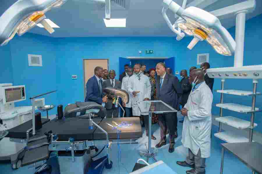 sante-le-premier-ministre-patrick-achi-inaugure-le-nouveau-centre-hospitali_13p0ugp9mam