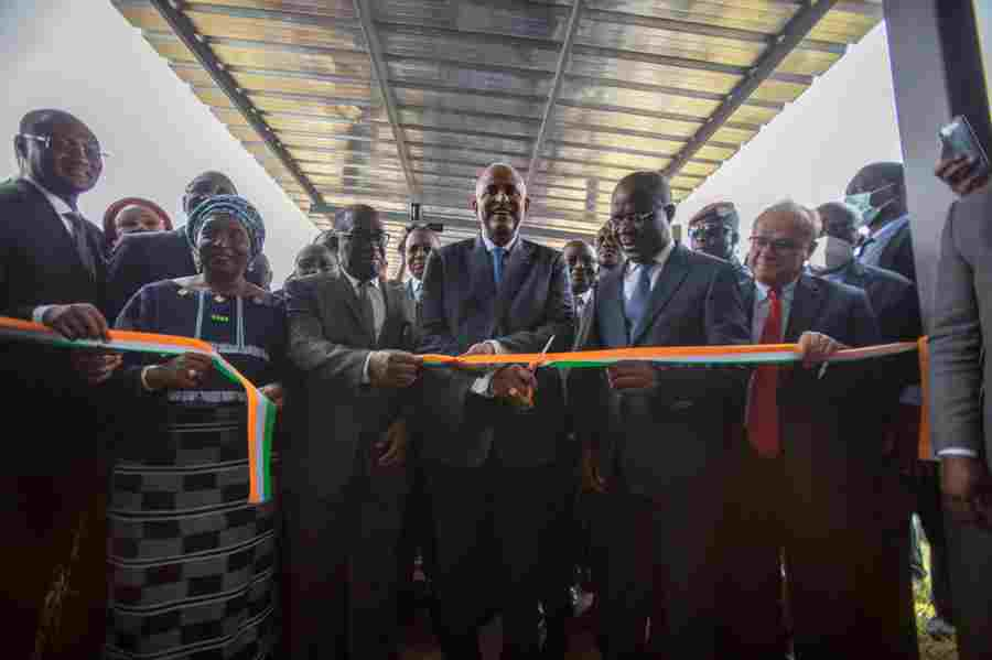 sante-le-premier-ministre-patrick-achi-inaugure-le-nouveau-centre-hospitali_4odgfydfrwv