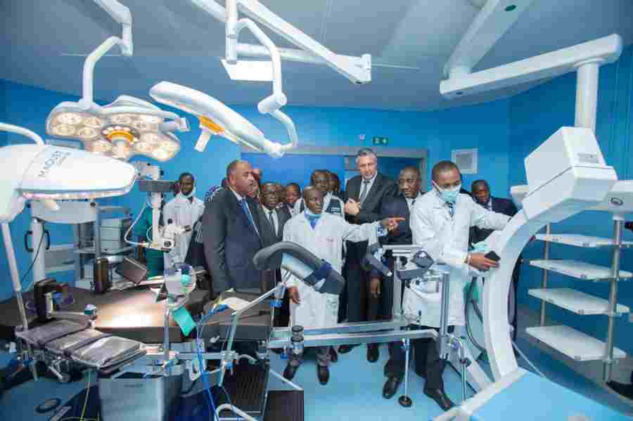 sante-le-premier-ministre-patrick-achi-inaugure-le-nouveau-centre-hospitali_htg00lckyau