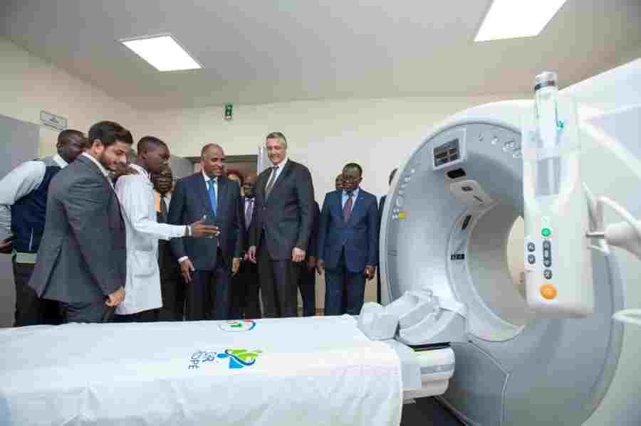 sante-le-premier-ministre-patrick-achi-inaugure-le-nouveau-centre-hospitali_kpisri9n0qb