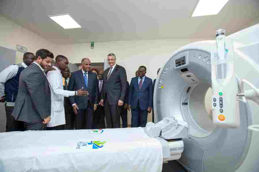 sante-le-premier-ministre-patrick-achi-inaugure-le-nouveau-centre-hospitali_zqlv9y9n22b