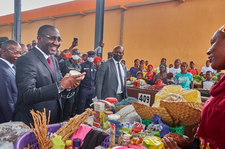 yopougon-le-ministre-souleymane-diarrassouba-procede-a-linauguration-du-nou_abmuy
