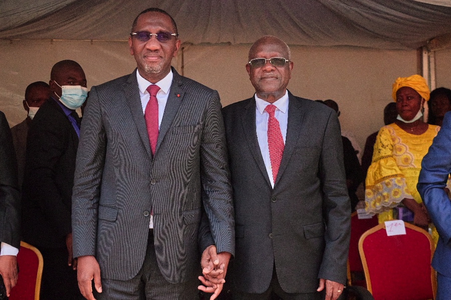 yopougon-le-ministre-souleymane-diarrassouba-procede-a-linauguration-du-nou_bqojb
