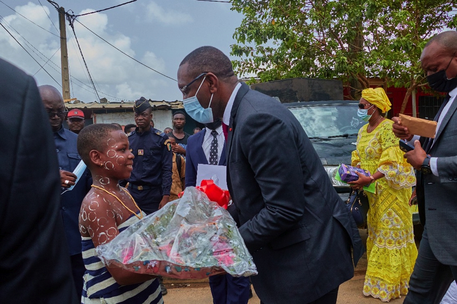 yopougon-le-ministre-souleymane-diarrassouba-procede-a-linauguration-du-nou_r2kd4