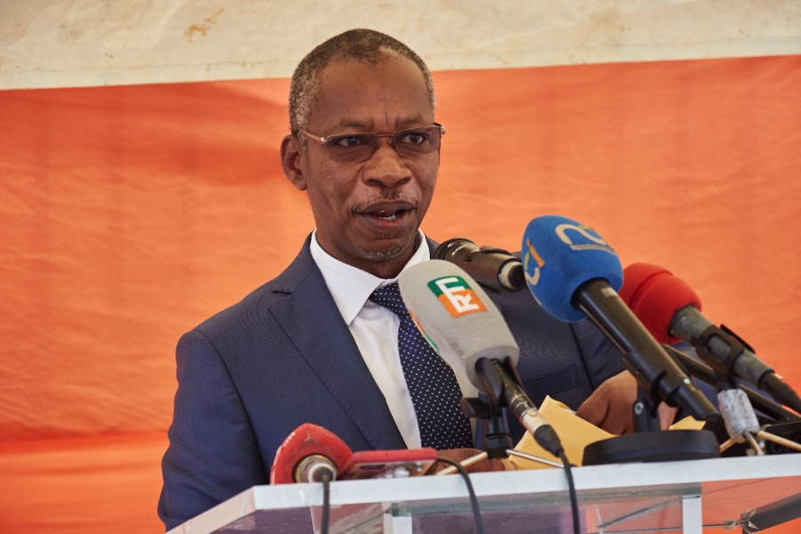 yopougon-le-ministre-souleymane-diarrassouba-procede-a-linauguration-du-nou_tubmy