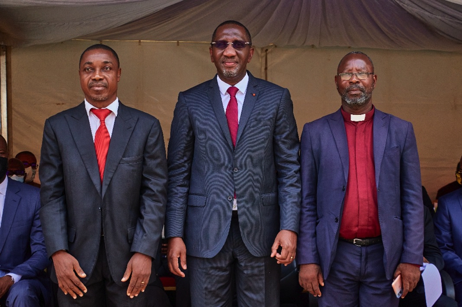yopougon-le-ministre-souleymane-diarrassouba-procede-a-linauguration-du-nou_ut8wc