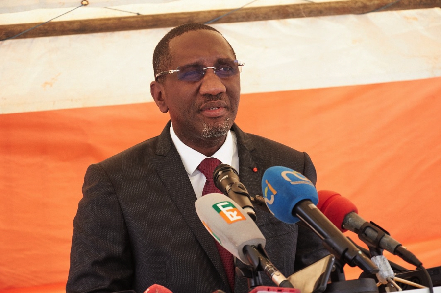 yopougon-le-ministre-souleymane-diarrassouba-procede-a-linauguration-du-nou_xr7vf