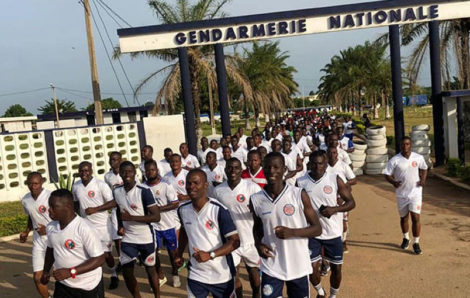 Bouaké : la section sport de la Gendarmerie nationale renforce les liens avec les forces militaires et les populations.