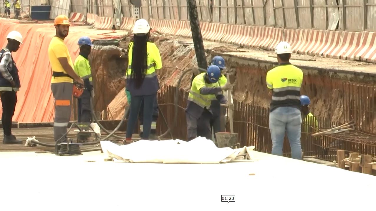 Amédée Kouakou satisfait de l'avancement des travaux du tunnel du rond point Abobo_13