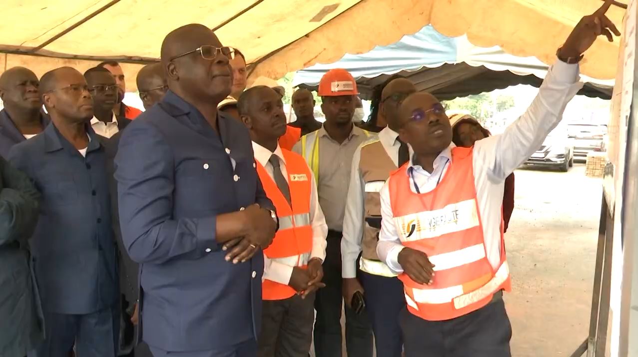 Amédée Kouakou satisfait de l'avancement des travaux du tunnel du rond point Abobo_16