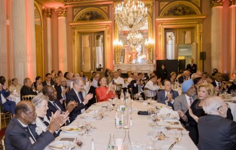 Le Président de la République SEM Alassane Ouattara et la 1ère Dame ont assisté au dîner de gala du Forum des Marchés Émergents.
