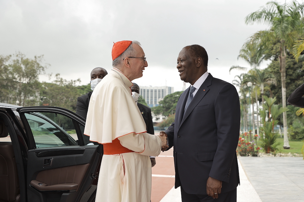 entretien-du-president-de-la-republique-alassane-ouattara-avec-son-eminence_so9hosx6jih