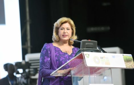 Cop 15 : La Première Dame Dominique Ouattara a présidé le Caucus du genre et l’égalité des sexes.