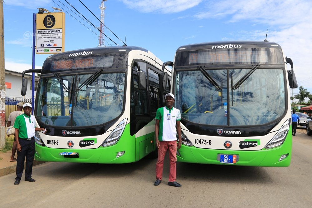 transport-ceremonie-de-lancement-des-lignes-de-bus-abidjan-grand-bassam_17jq2khpj9r