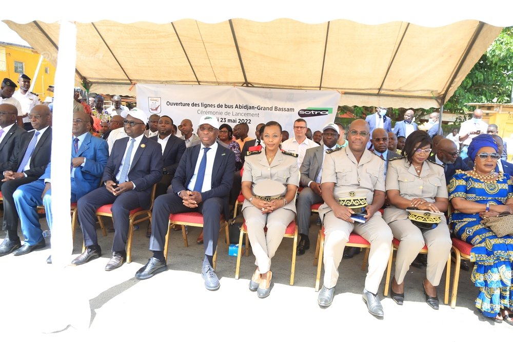 transport-ceremonie-de-lancement-des-lignes-de-bus-abidjan-grand-bassam_3tvnod3410r