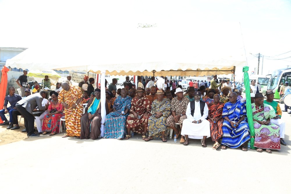 transport-ceremonie-de-lancement-des-lignes-de-bus-abidjan-grand-bassam_44nvkneo6dk