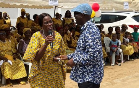 Fête des mères : Eric Taba passe un important message de Dominique Ouattara aux femmes Ébriés (Côte d’Ivoire).