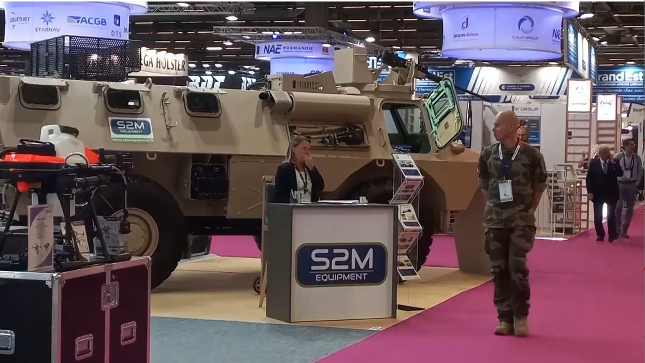 Tene_Birahima_Ministre de la defense_a_EuroSatory_2022_2