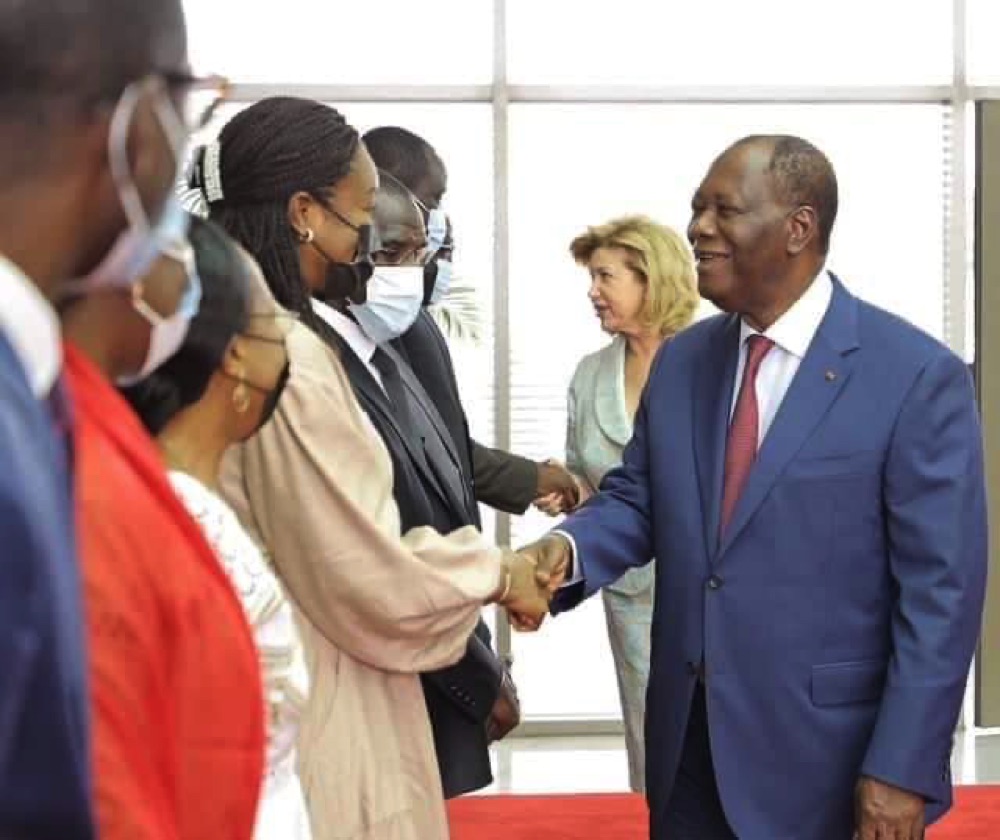 avant-le-sommet-le-prochain-sommet-de-la-cedeao-alassane-ouattara-a-quitte-_fdk4so2ez